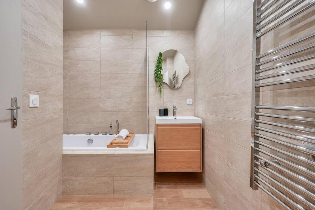 Zen Home ปารีส ภายนอก รูปภาพ